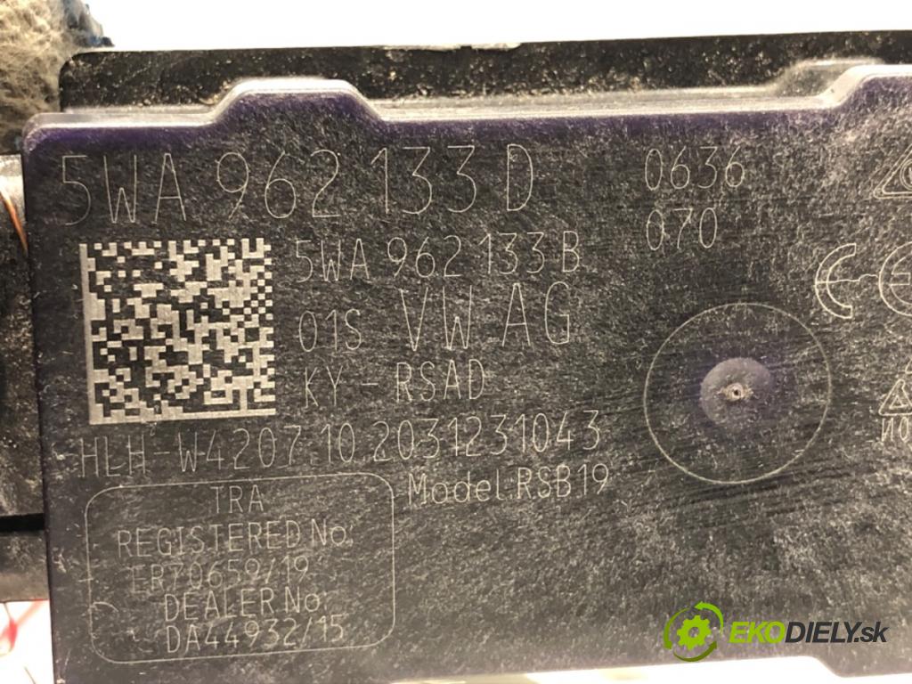 VW ID.3 liftback 2020 150 kW Pro  zesilovač antény KEYLESS 5WA962133D