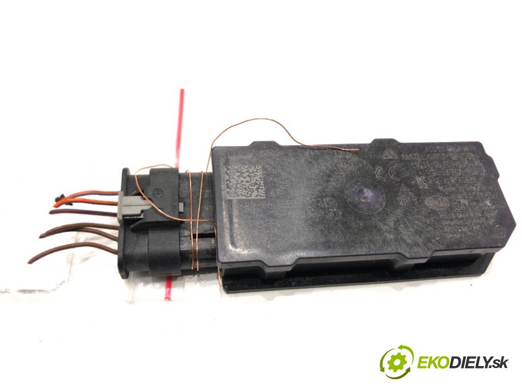 VW ID.3 liftback 2020 150 kW Pro  Zosilňovač antény KEYLESS 5WA962133D