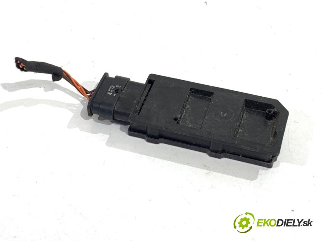 VW ID.3 liftback 2020 150 kW Pro  Zosilňovač antény KEYLESS 5WA962133D