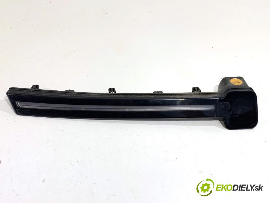 VW ID.3 liftback 2020 150 kW Pro  Svetlo DRL: pravy predný 10A941654D