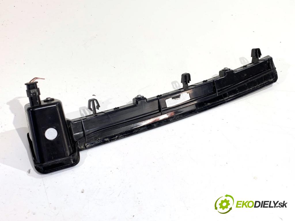 VW ID.3 liftback 2020 150 kW Pro  světlo DRL: pravý přední část 10A941654D