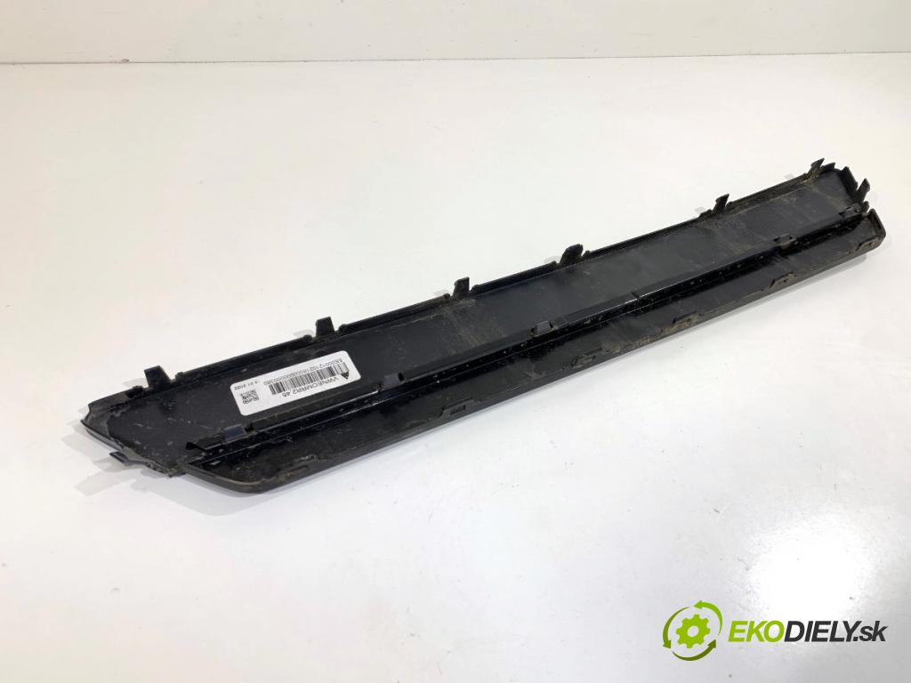 VW ID.3 liftback 2020 150 kW Pro  lišta násada nárazníka přední část dolná 10A807185