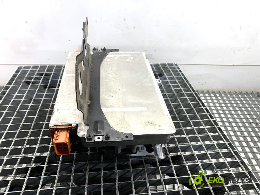 VW ID.3 liftback 2020 150 kW Pro  NABÍJEČKA: akumulátora BATERIE: modul NAPĚTÍ: 1EA915684BF