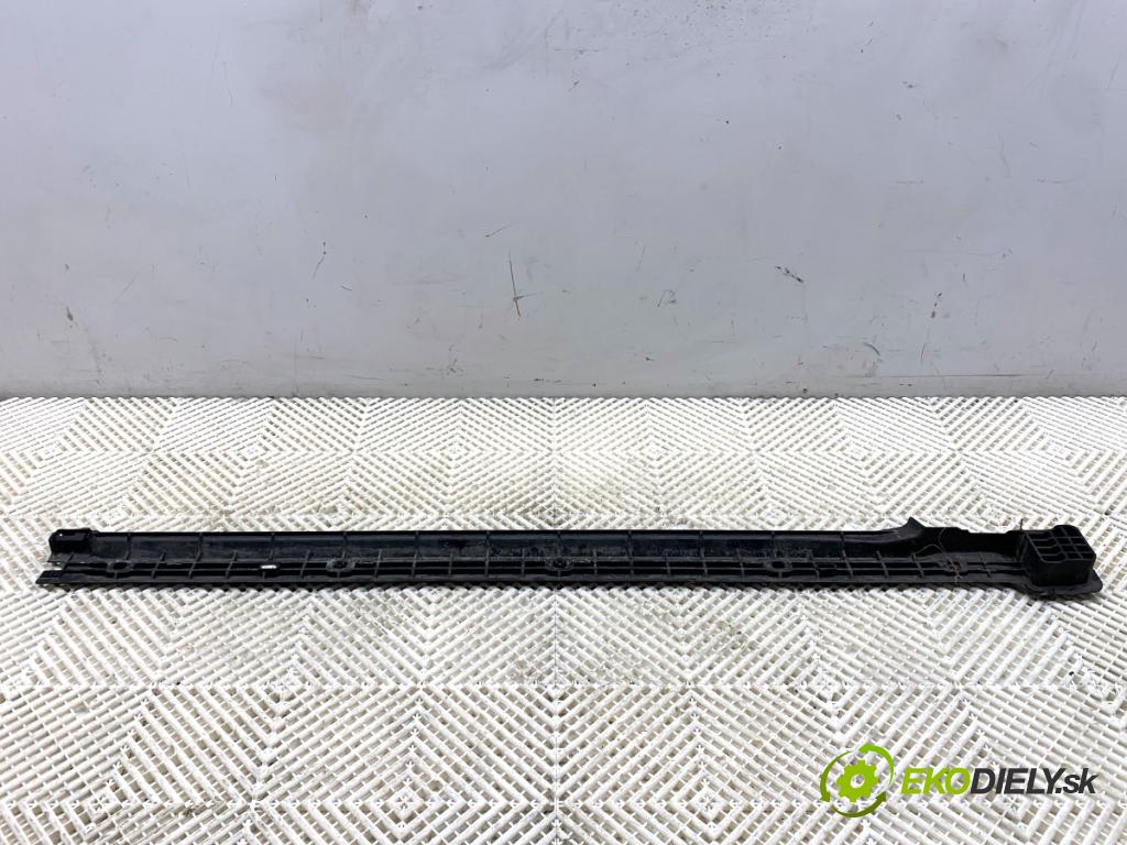 VW ID.3 liftback 2020 150 kW Pro  lišta násada prahová levá strana 1EA825529