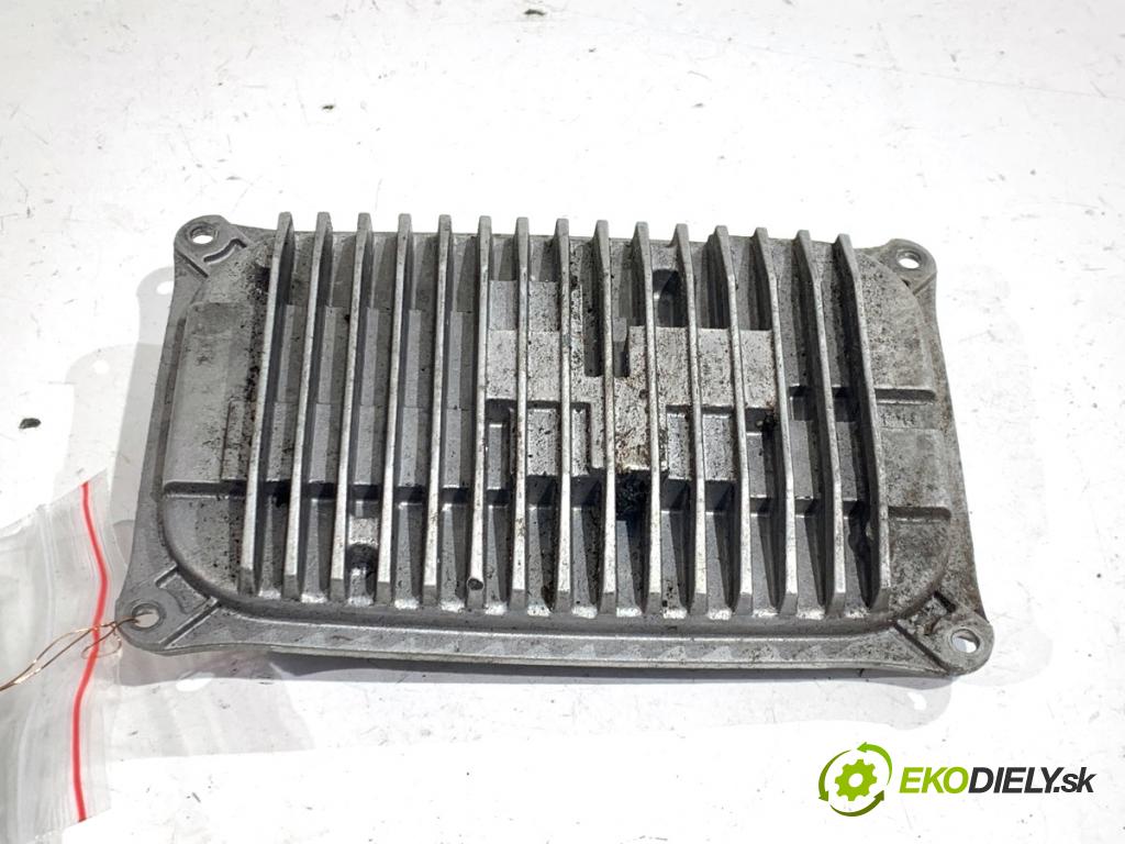 MERCEDES-BENZ W176 ---  --- --- --- Menič LED A1769004104