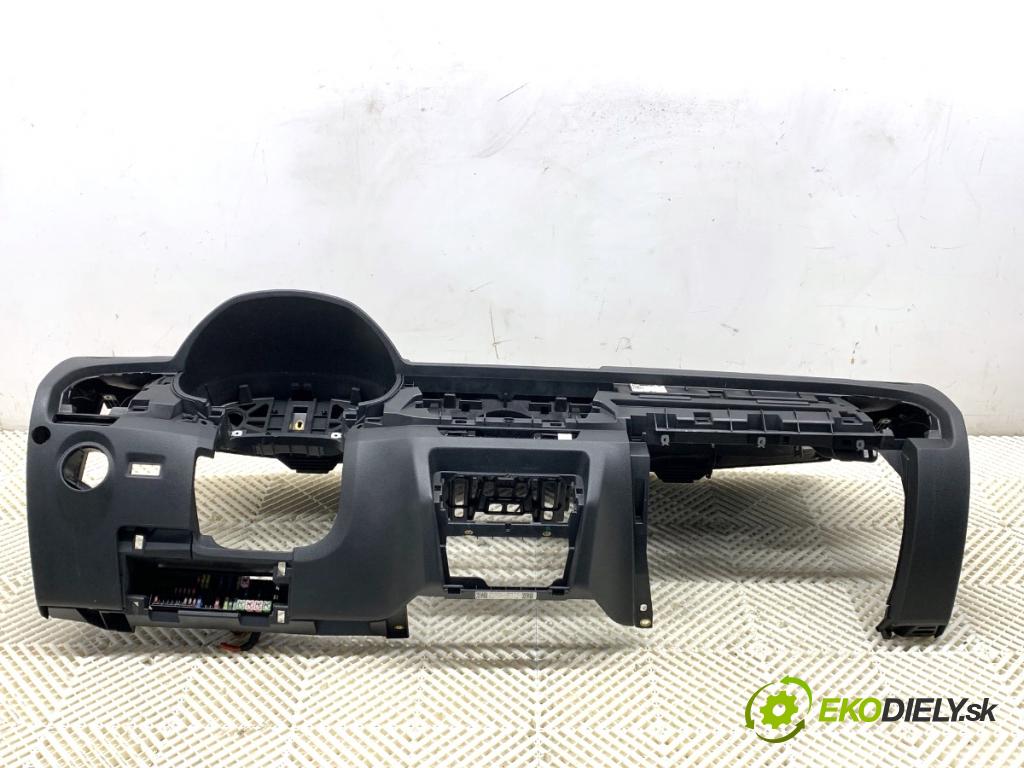 SKODA FABIA III liftback 2018 55 kW 1.0 999 palubní doska POLŠTÁŘ: spolujezdce 6V1857009P 6V0880204