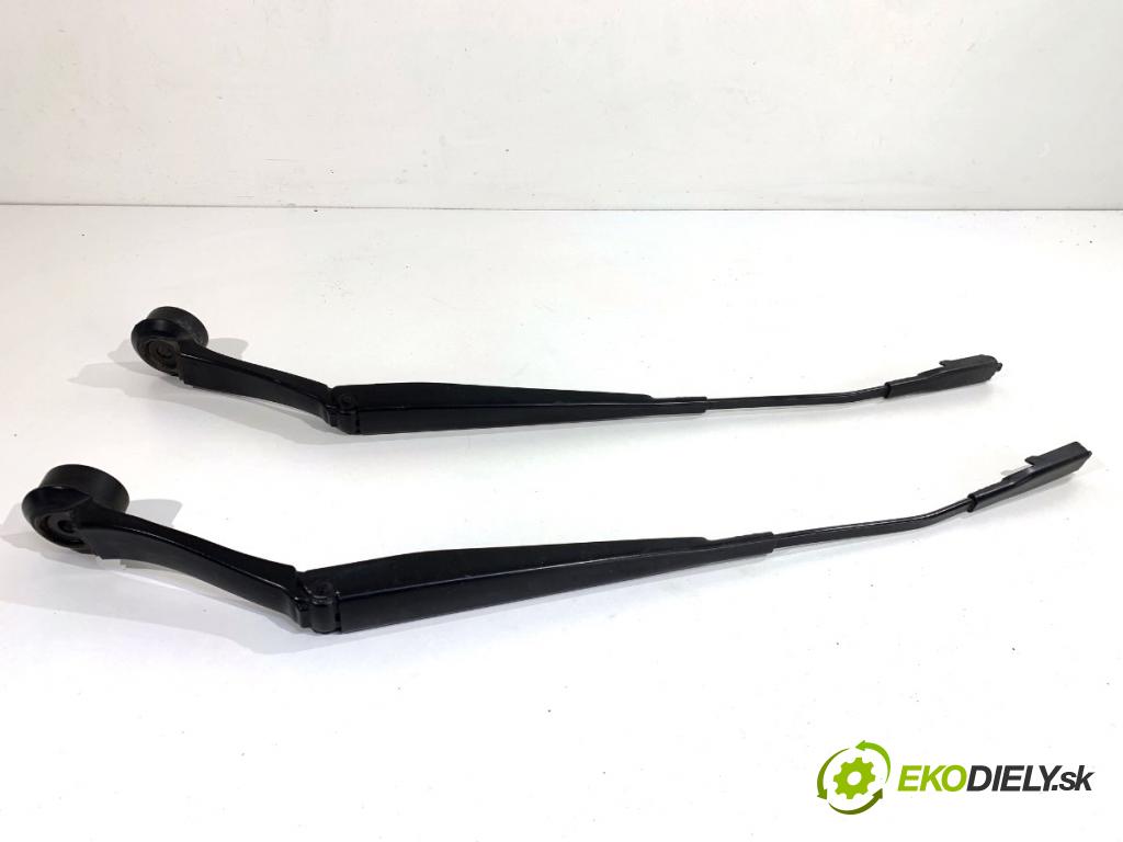 FORD MONDEO MK5 Kombi 2018 88 kW 1.5 TDCi 1499 ramena stěrače přední část DS73-17B589-AD DS73-17C495-AD