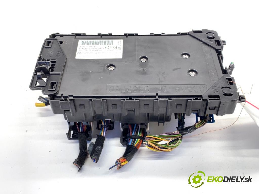 FORD MONDEO MK5 Kombi 2018 88 kW 1.5 TDCi 1499 modul BCM HU5T-15604-CFG (Řídící jednotka ostatní)