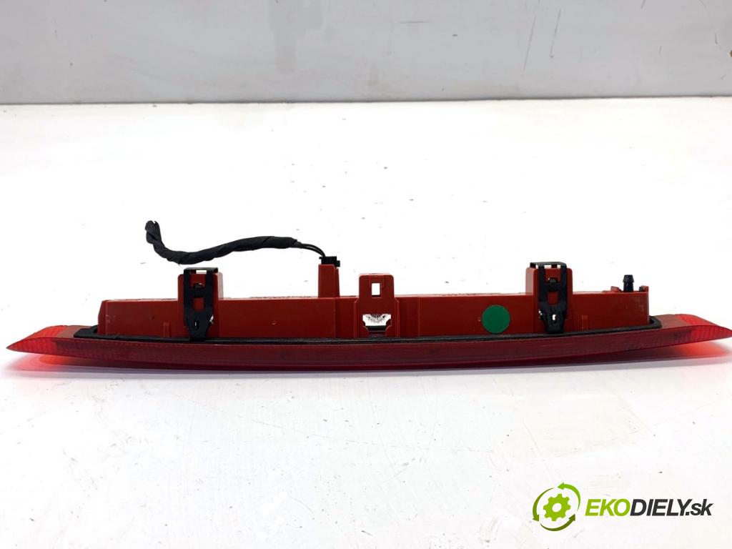 FORD MONDEO MK5 Kombi 2018 88 kW 1.5 TDCi 1499 Svetlo brzdových svetiel DS73-13A601-CG