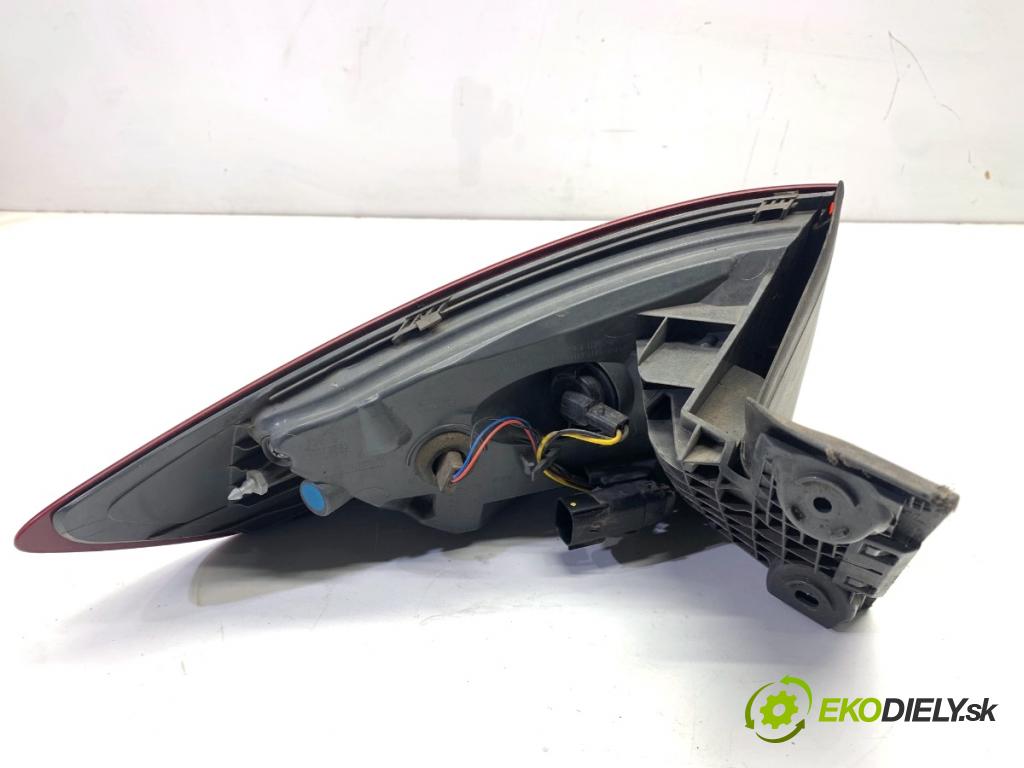 FORD MONDEO MK5 Kombi 2018 88 kW 1.5 TDCi 1499 Svetlo pravy zad DS73-13404-CJ