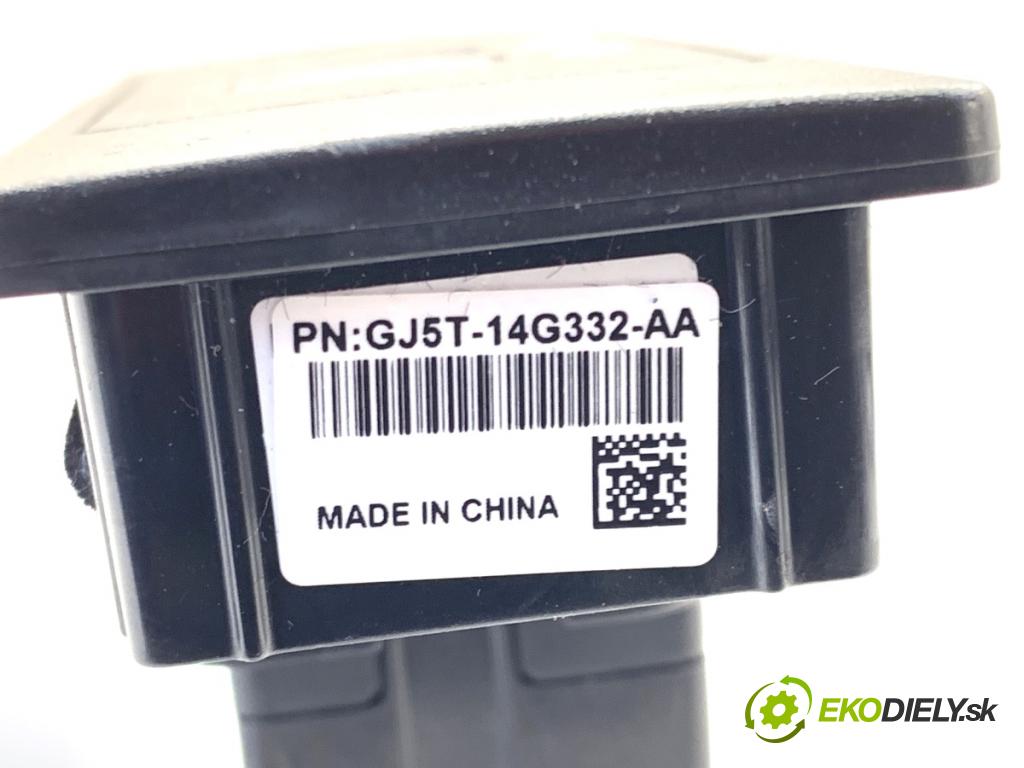 FORD MONDEO MK5 Kombi 2018 88 kW 1.5 TDCi 1499 HNÍZDO: USB HC3T-14F014-BC