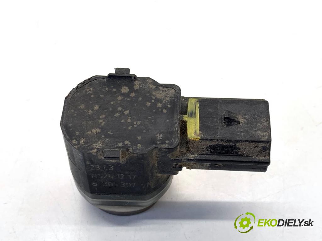 FORD MONDEO MK5 Kombi 2018 88 kW 1.5 TDCi 1499 snímač PDC F1CT-15K859-AAW