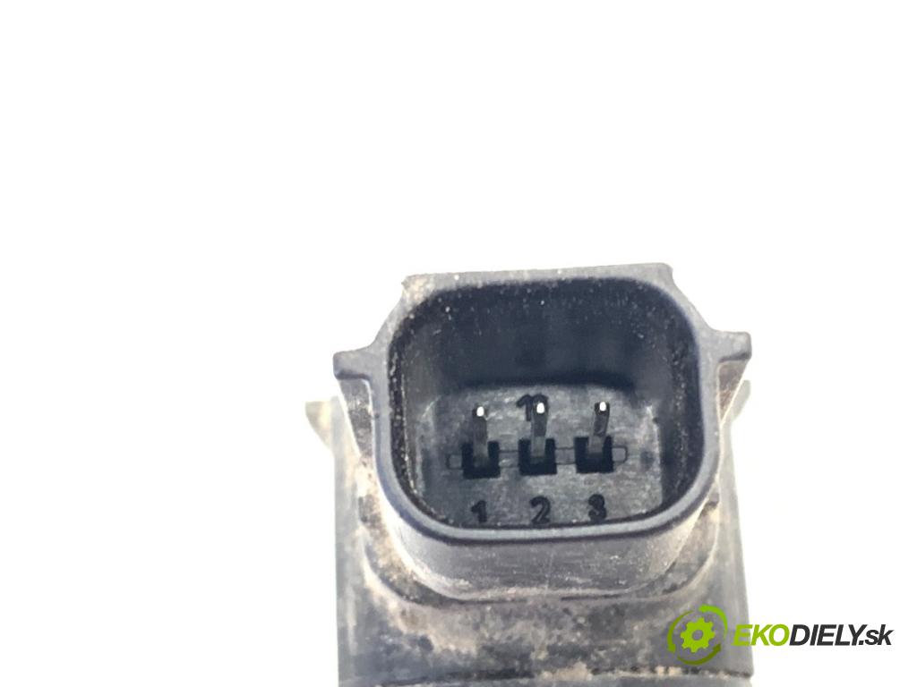 FORD MONDEO MK5 Kombi 2018 88 kW 1.5 TDCi 1499 snímač PDC F1CT-15K859-AAW