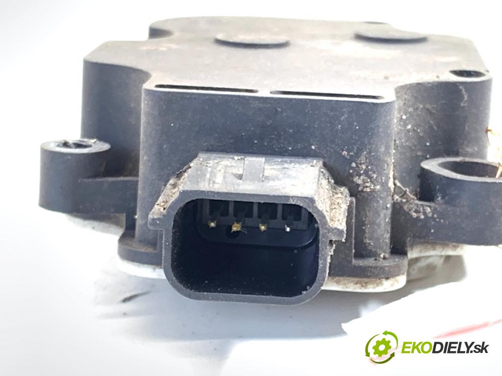 FORD MONDEO MK5 Kombi 2018 88 kW 1.5 TDCi 1499 Motorček rolety ŽALÚZIE: DS73-8476-AD