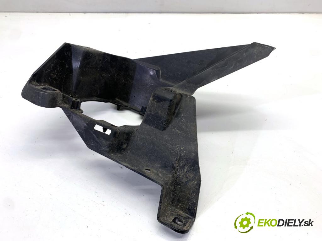 FORD MONDEO MK5 Kombi 2018 88 kW 1.5 TDCi 1499 Držiak Uchytenie halogénu, hmlovky pravé DS73-15266-B