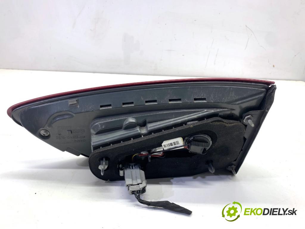 FORD MONDEO MK5 Kombi 2018 88 kW 1.5 TDCi 1499 Svetlo zad ľavá strana vnútorná DS73-13A603-CH (Kľučka dverí ostatné)