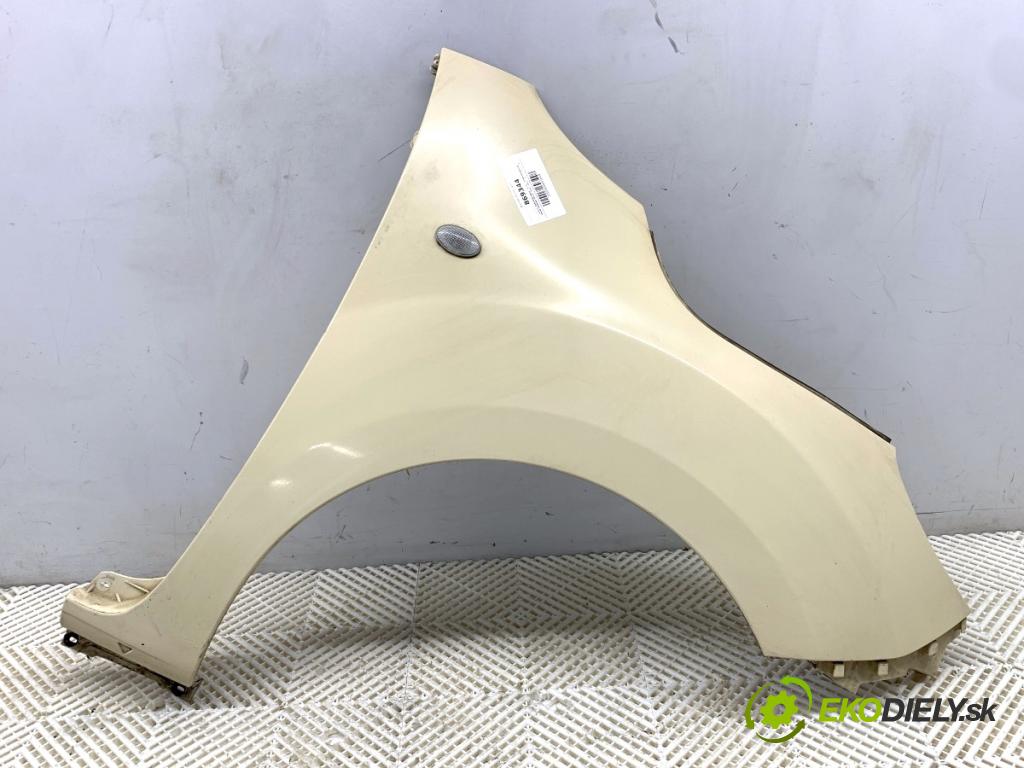 MERCEDES-BENZ CITAN Nadwozie pełne/minivan 2016 81 kW 111 CDI (415.603, 415.605) 1461 blatník pravý přední část 