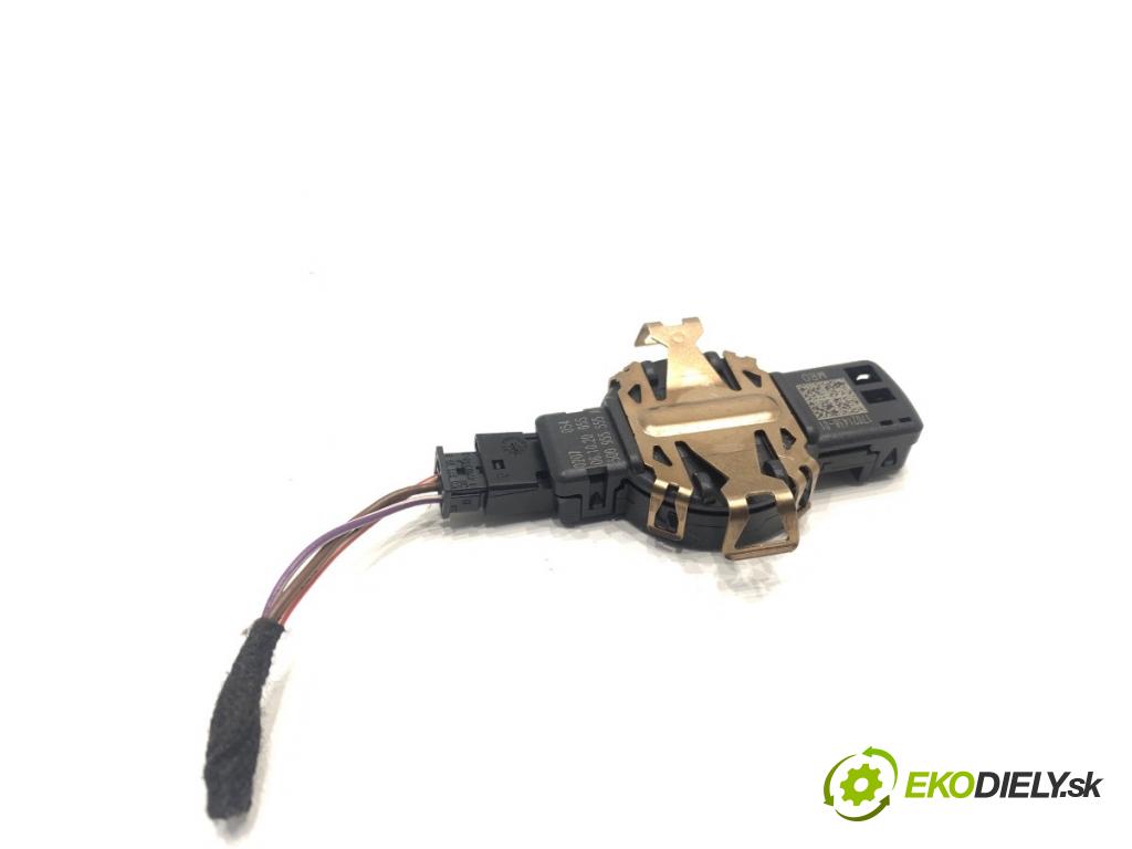 VW ID.3 liftback 2020 150 kW Pro  Snímač dažďa 5Q0955555A (Snímač dažďa)