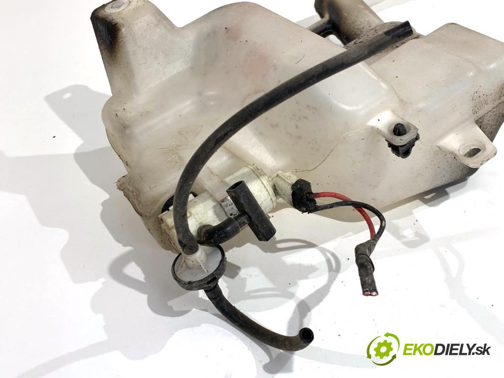 MAZDA 2 DE liftback 2008 63 kW 1.3 (DE3FS) 1349 nádržka ostřikovačů