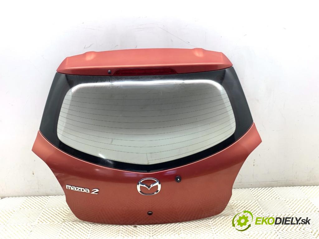 MAZDA 2 DE liftback 2008 63 kW 1.3 (DE3FS) 1349 kapota zad 