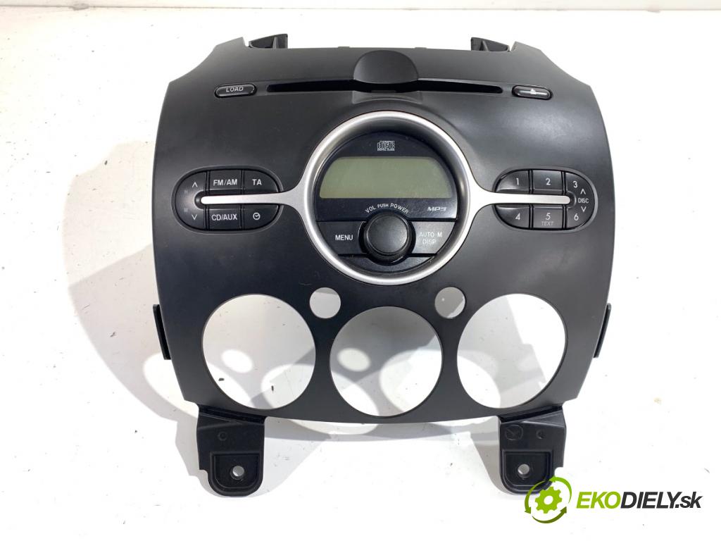 MAZDA 2 DE liftback 2008 63 kW 1.3 (DE3FS) 1349 RADIO  (Audio zariadenie)