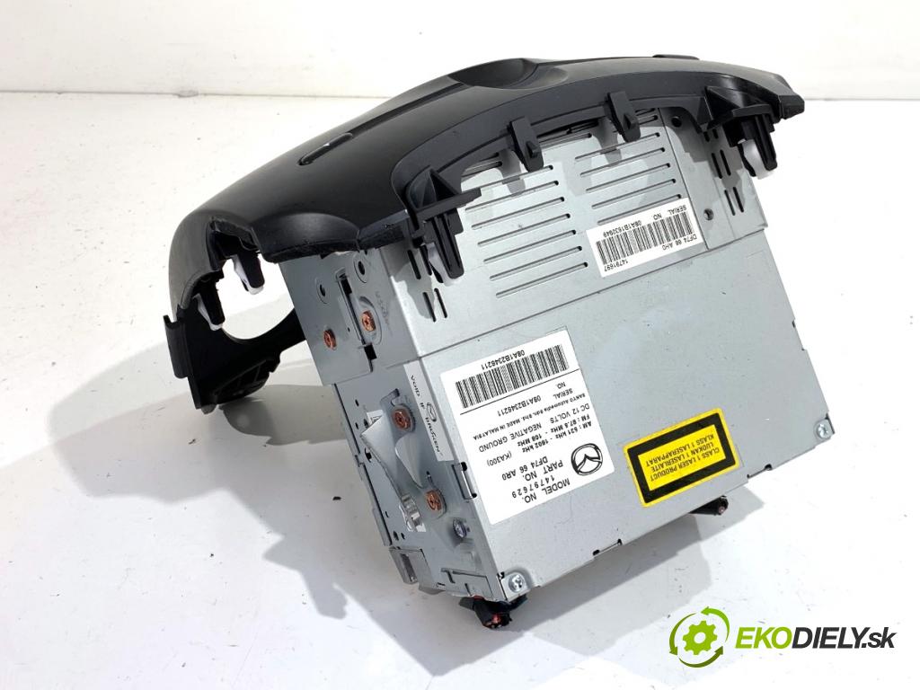 MAZDA 2 DE liftback 2008 63 kW 1.3 (DE3FS) 1349 RADIO  (Audio zařízení)