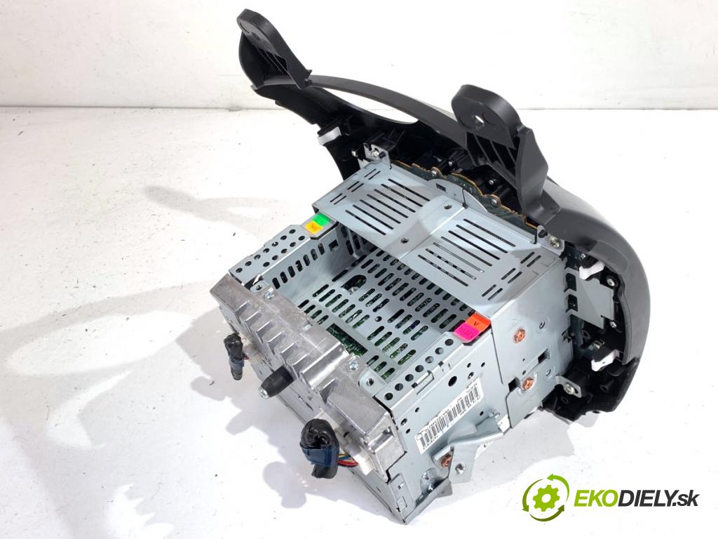 MAZDA 2 DE liftback 2008 63 kW 1.3 (DE3FS) 1349 RADIO  (Audio zařízení)