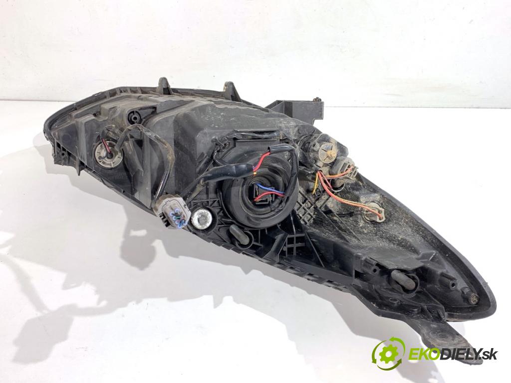 MAZDA 2 DE liftback 2008 63 kW 1.3 (DE3FS) 1349 Svetlomet ľavy predný