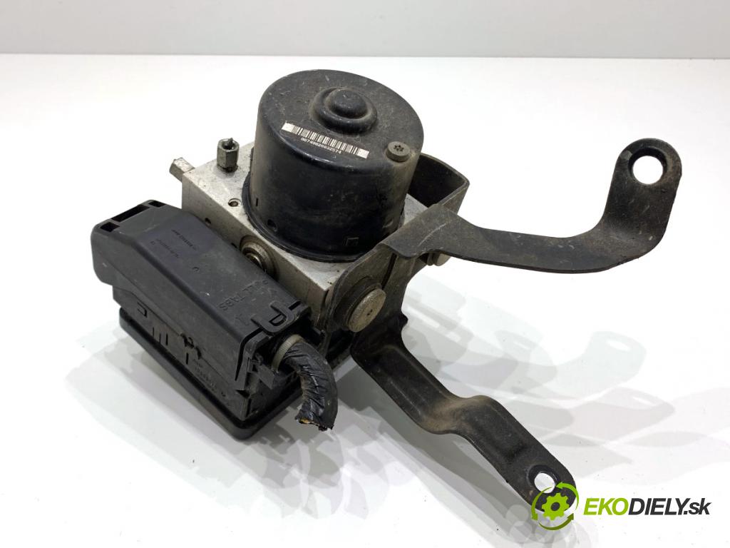 MAZDA 2 DE liftback 2008 63 kW 1.3 (DE3FS) 1349 pumpa ABS DF74-437A0-C (Pumpa ABS)