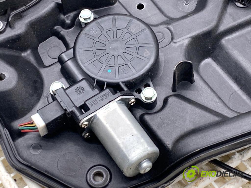 MAZDA 2 DE liftback 2008 63 kW 1.3 (DE3FS) 1349 Mechanizmus okna ľavy predný