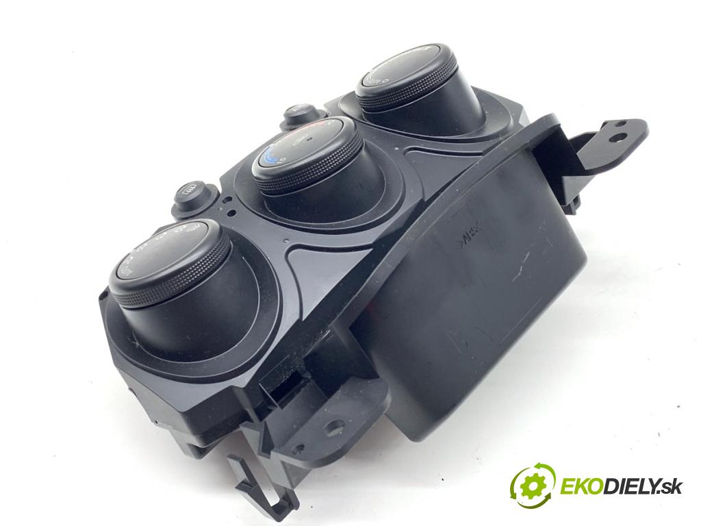 MAZDA 2 DE liftback 2008 63 kW 1.3 (DE3FS) 1349 Panel ovládania kúrenia  (Prepínacie páčky pod volantom)