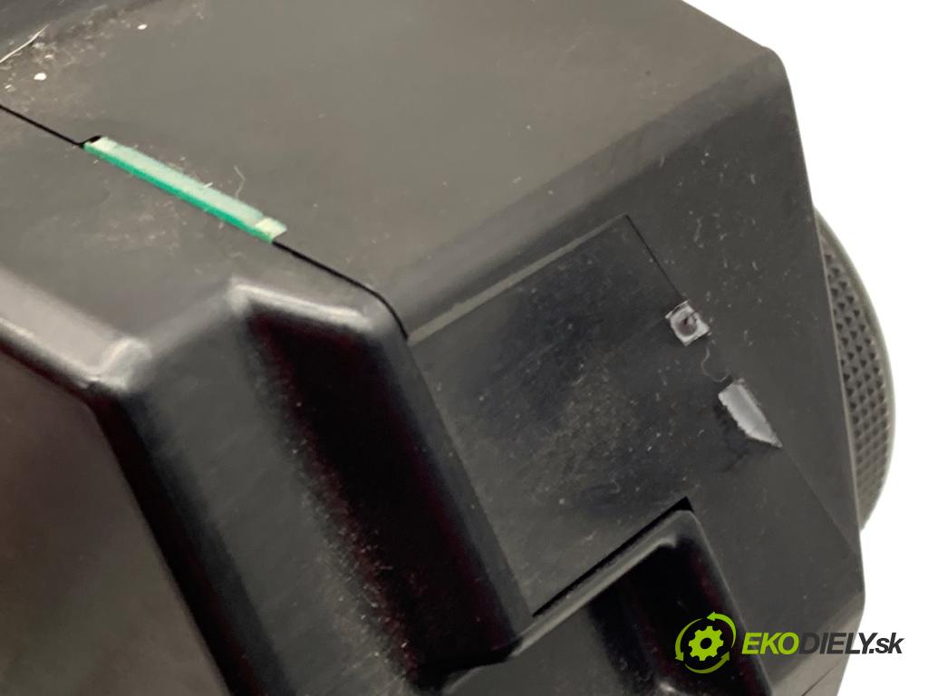 MAZDA 2 DE liftback 2008 63 kW 1.3 (DE3FS) 1349 Panel ovládania kúrenia  (Prepínacie páčky pod volantom)