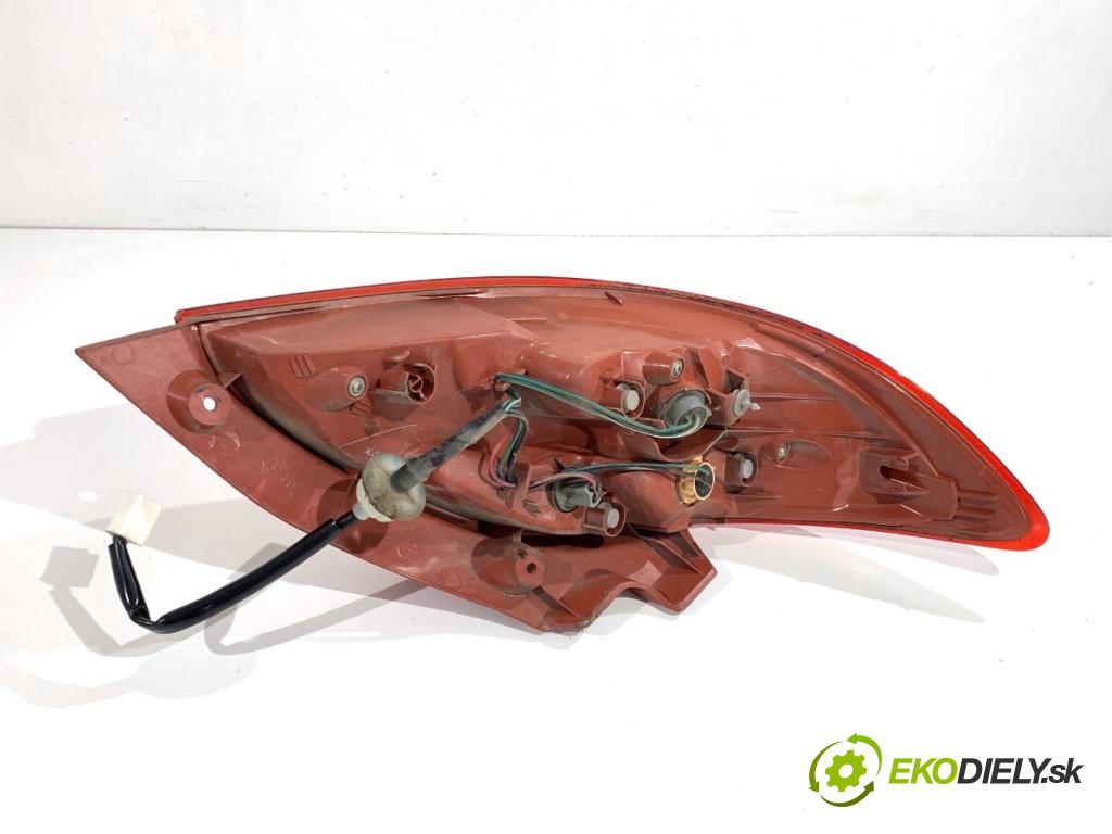 MAZDA 2 DE liftback 2008 63 kW 1.3 (DE3FS) 1349 světlo pravý zadní část