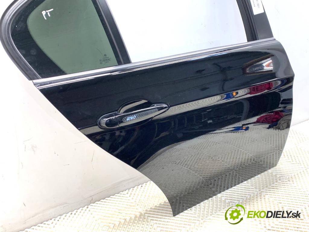 BMW E90 sedan 2006 95 kW 318 i 1995 Dvere pravy zad 668