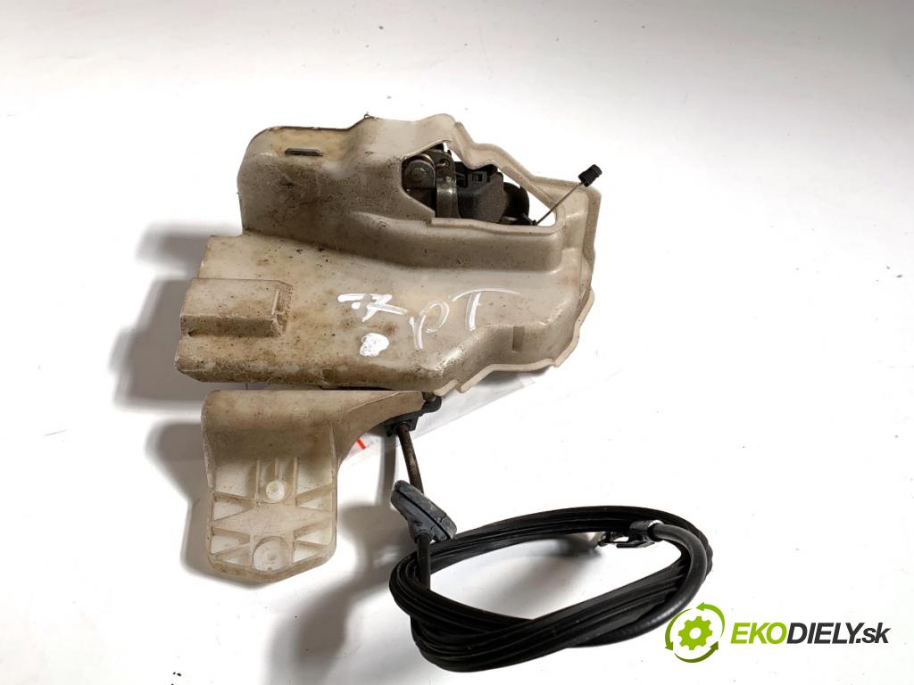 VW TOURAN nadwozie wielkoprzestrzenne (MPV) 2006 77 kW 1.9 TDI 1896 zámok Dvere pravy zad