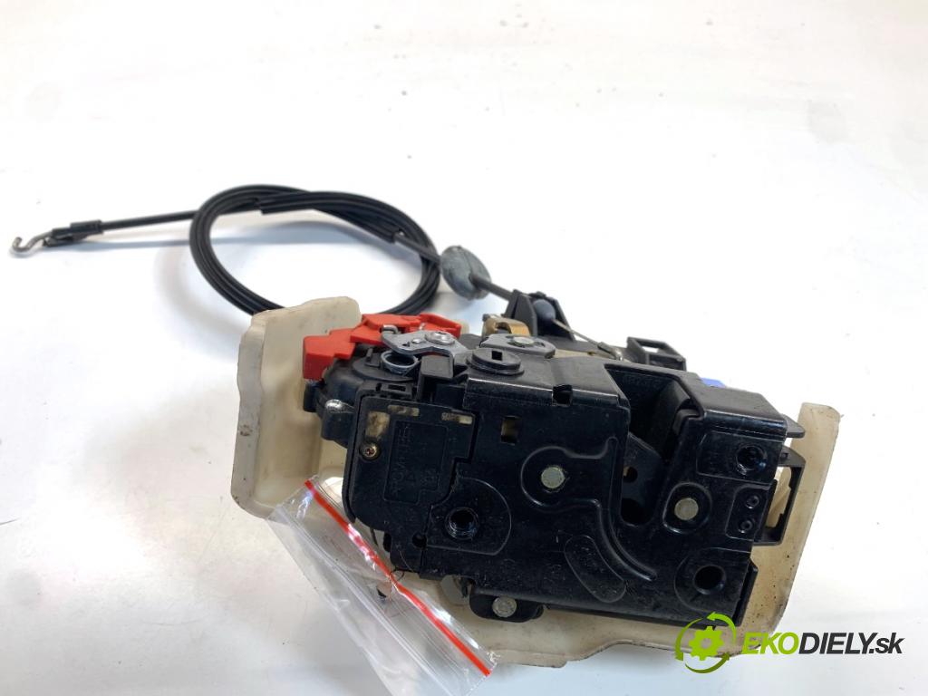 VW TOURAN nadwozie wielkoprzestrzenne (MPV) 2006 77 kW 1.9 TDI 1896 zámok Dvere ľavy zad 