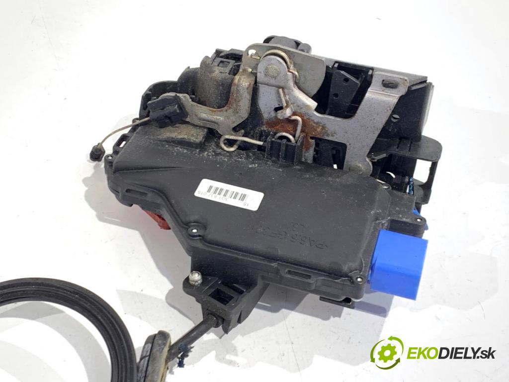 VW TOURAN nadwozie wielkoprzestrzenne (MPV) 2006 77 kW 1.9 TDI 1896 zámok Dvere ľavy predný 3D1837015