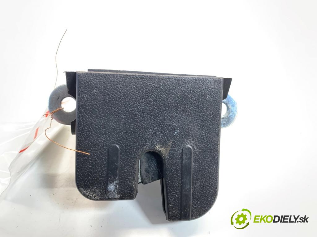 VW TOURAN nadwozie wielkoprzestrzenne (MPV) 2006 77 kW 1.9 TDI 1896 zámok dverí zad 