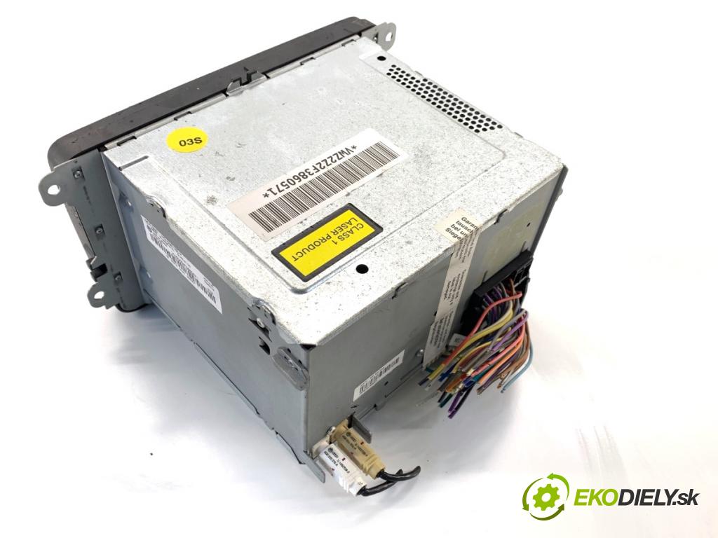 VW TOURAN nadwozie wielkoprzestrzenne (MPV) 2006 77 kW 1.9 TDI 1896 RADIO RCD 300 (Audio zariadenie)