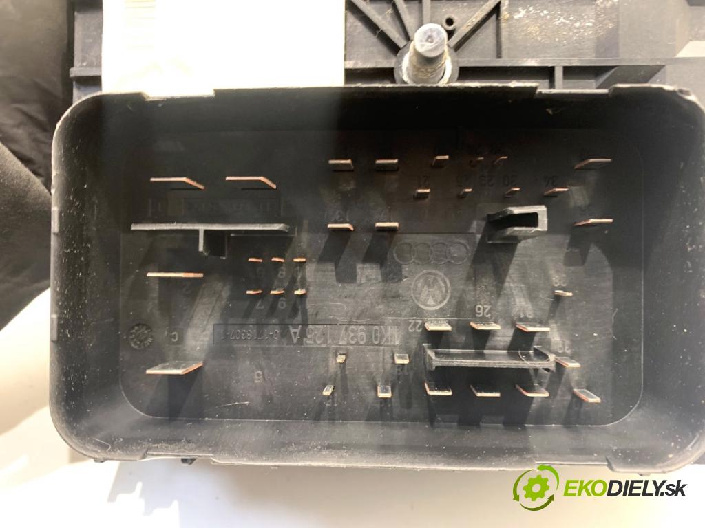 VW TOURAN nadwozie wielkoprzestrzenne (MPV) 2006 77 kW 1.9 TDI 1896 Skrinka poistková 1K0937125A (Poistková skrinka)