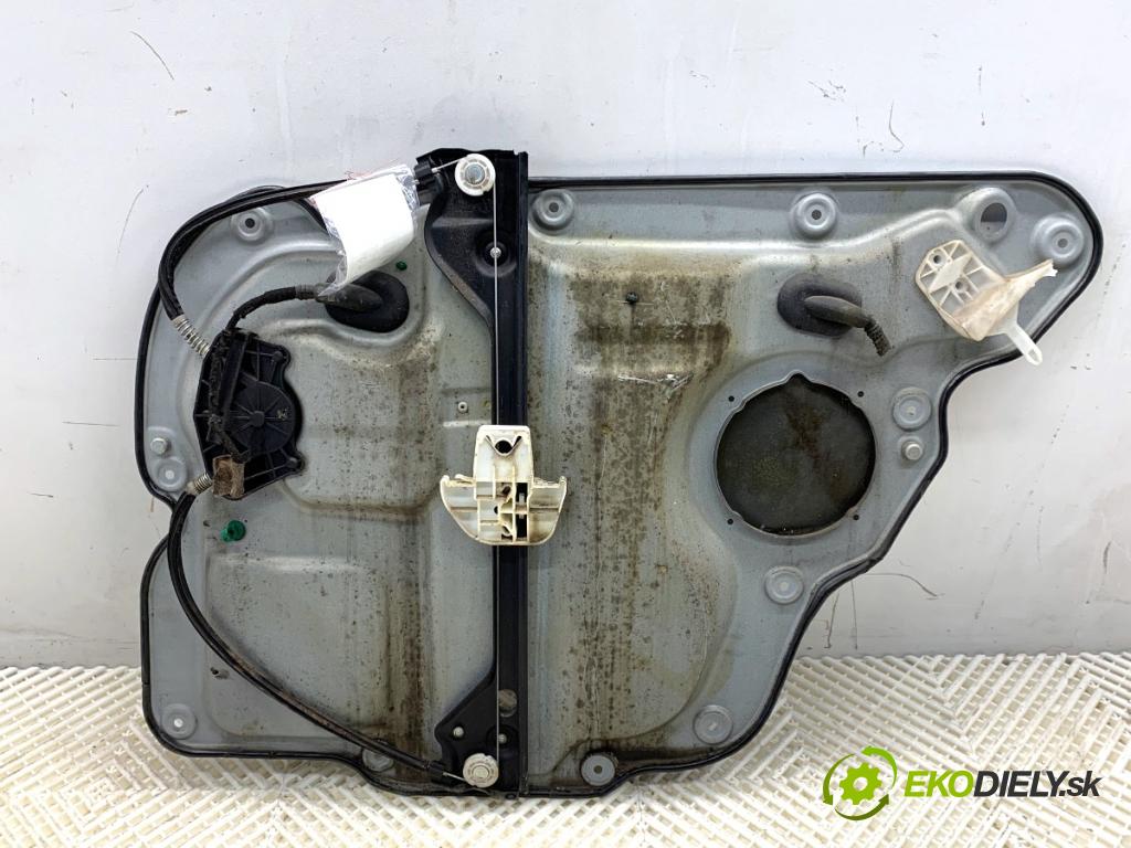 VW TOURAN nadwozie wielkoprzestrzenne (MPV) 2006 77 kW 1.9 TDI 1896 mechanismus okna levý zadní část 1T0839461N