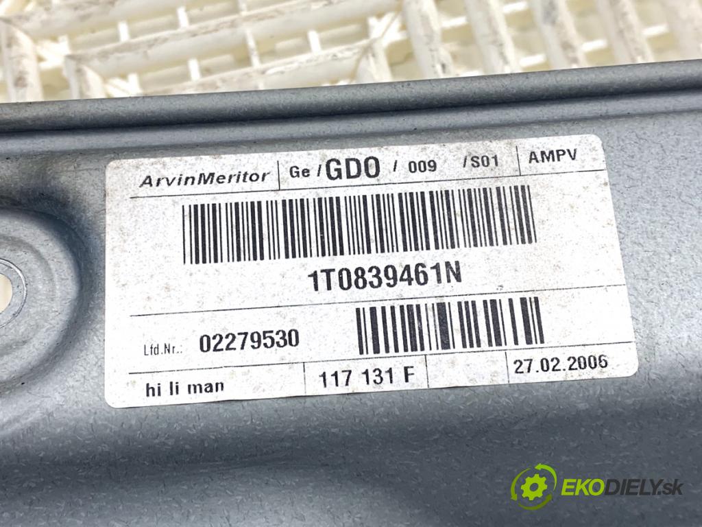 VW TOURAN nadwozie wielkoprzestrzenne (MPV) 2006 77 kW 1.9 TDI 1896 mechanismus okna levý zadní část 1T0839461N