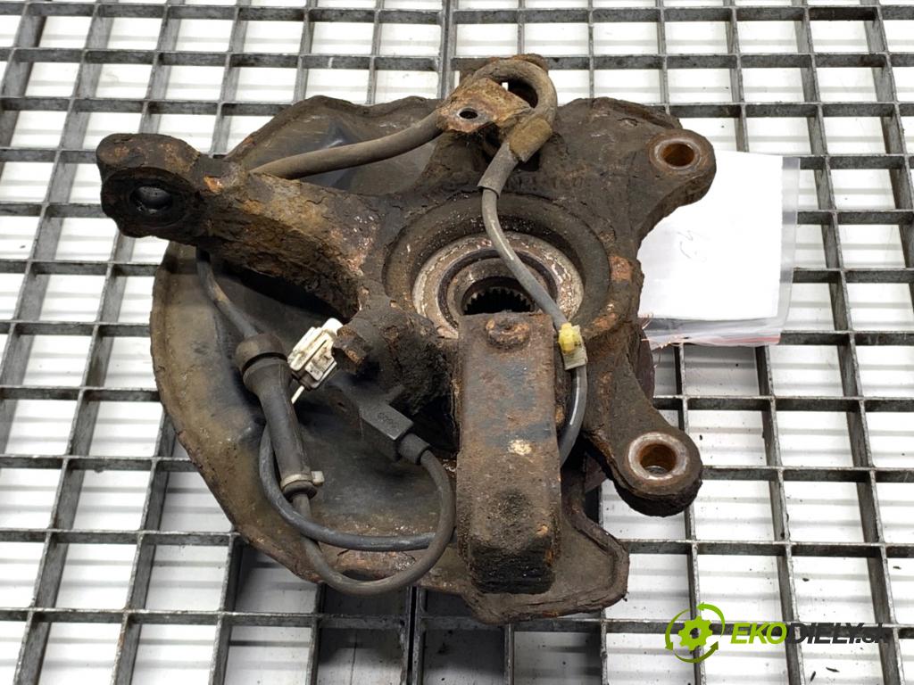 SUZUKI SWIFT III liftback 2006 68 kW 1.3 (RS 413) 1328 náboj pravý přední část