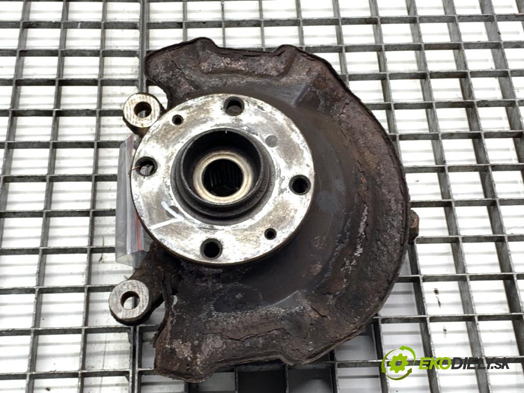 SUZUKI SWIFT III liftback 2006 68 kW 1.3 (RS 413) 1328 náboj pravý přední část