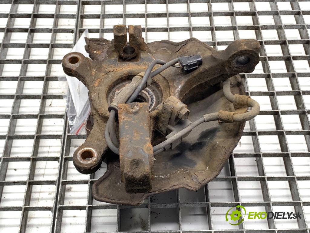 SUZUKI SWIFT III liftback 2006 68 kW 1.3 (RS 413) 1328 náboj pravý přední část