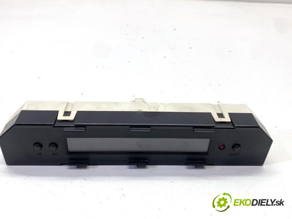 SUZUKI SWIFT III liftback 2006 68 kW 1.3 (RS 413) 1328 Displej 8AD518-0 (Přístrojová deska)