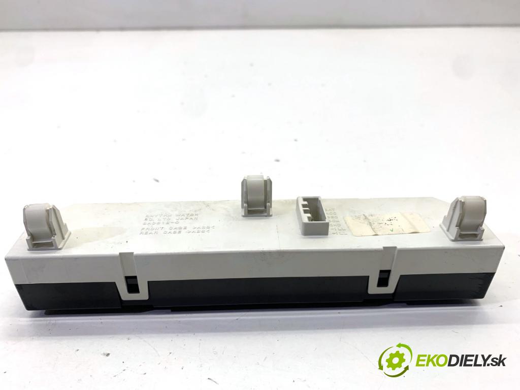 SUZUKI SWIFT III liftback 2006 68 kW 1.3 (RS 413) 1328 Displej 8AD518-0 (Přístrojová deska)