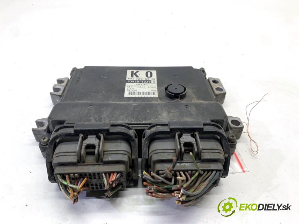 SUZUKI SWIFT III liftback 2006 68 kW 1.3 (RS 413) 1328 řídící jednotka motora 33920-62J0 (Řídicí jednotka)