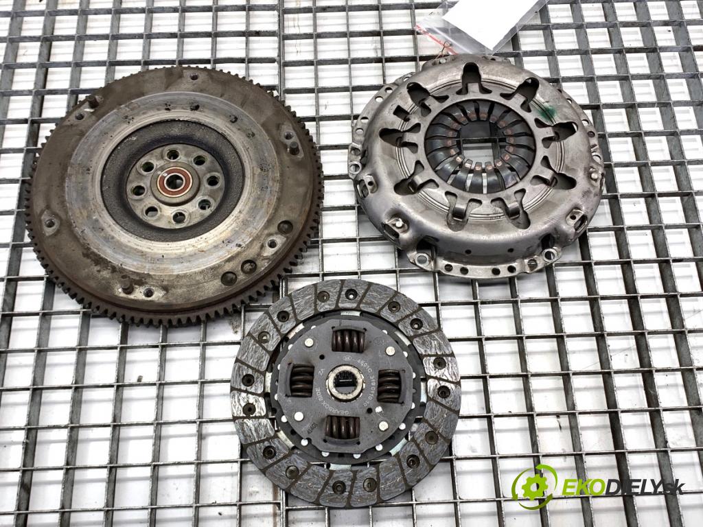 SUZUKI SWIFT III liftback 2006 68 kW 1.3 (RS 413) 1328 spojková sada bez ložiska 319011010 (Spojková sada)