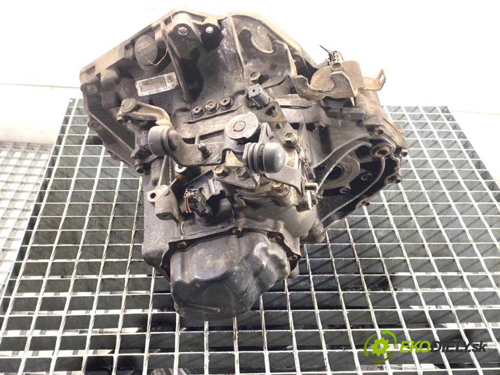 SUZUKI SWIFT III liftback 2006 68 kW 1.3 (RS 413) 1328 převodovka ZN0 (Převodovka)